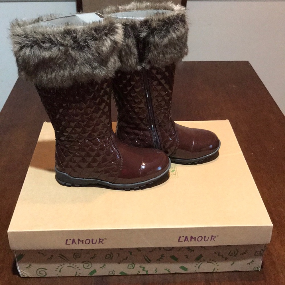 L’Amour tall boots size 11 toddler